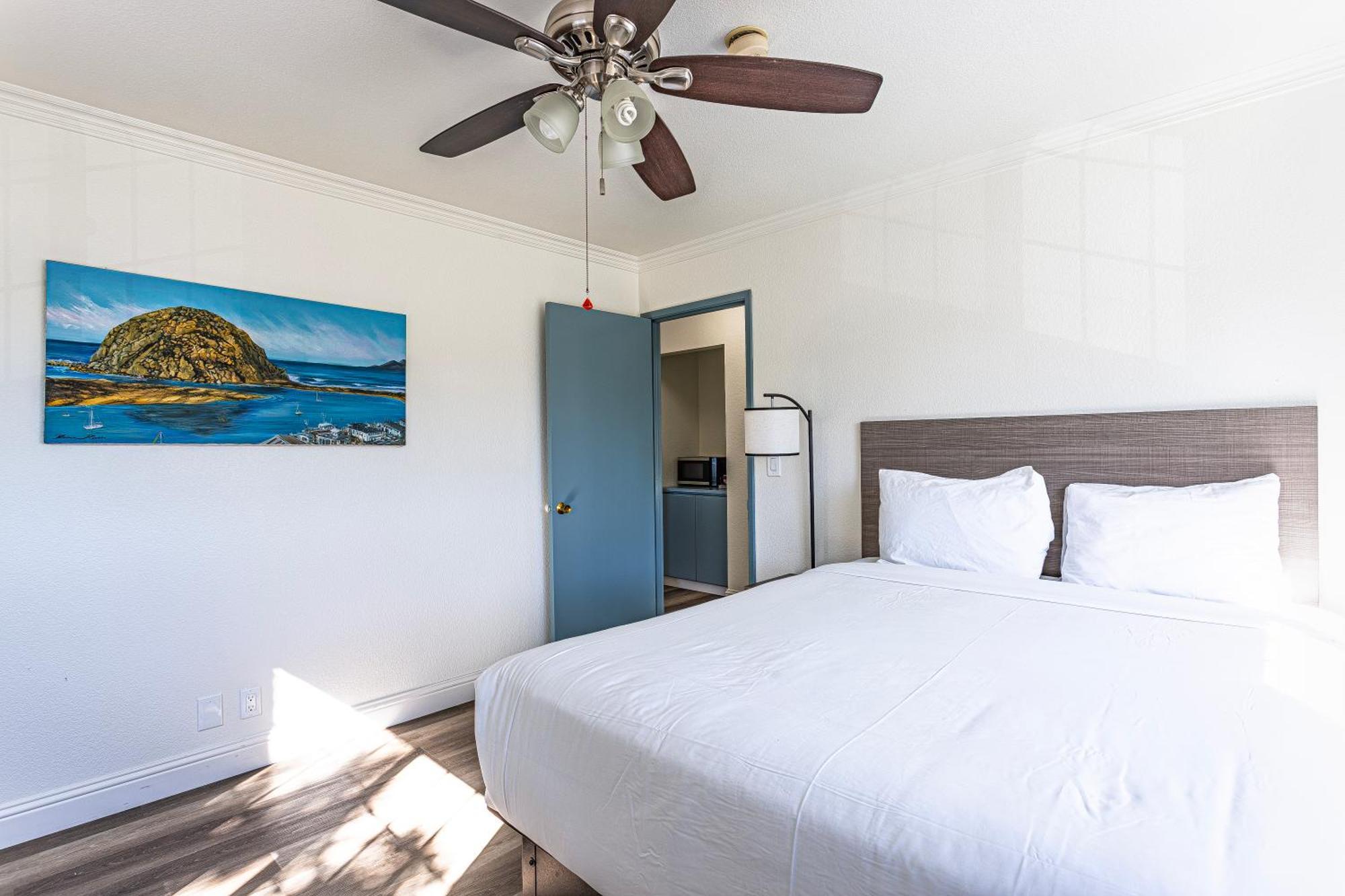 מורו ביי Coastal Breeze Inn מראה חיצוני תמונה