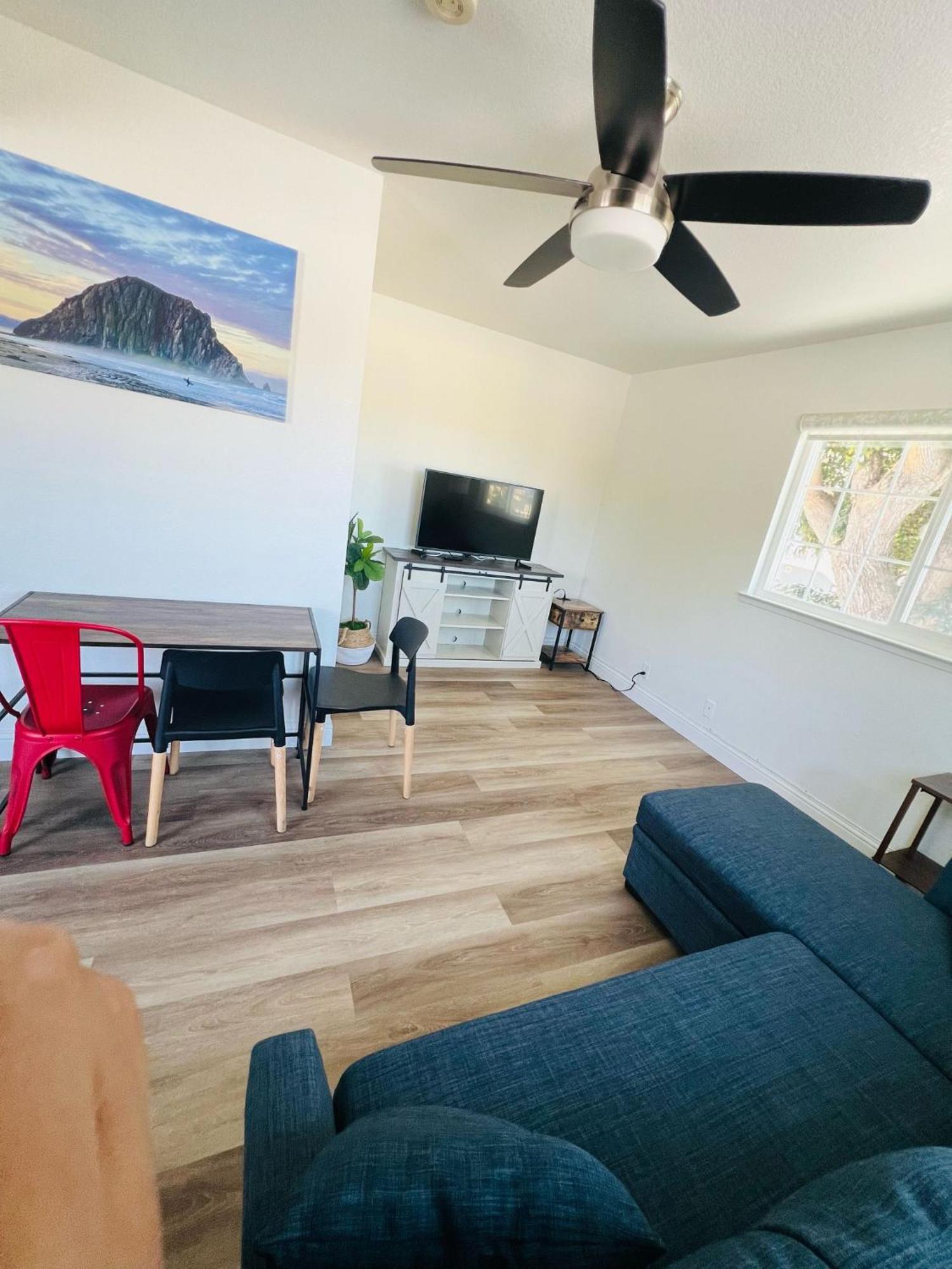 מורו ביי Coastal Breeze Inn מראה חיצוני תמונה